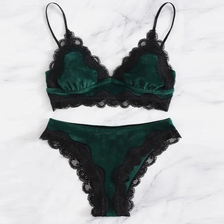 Solid Comfy Velvet Lingeries for Women Floral Lace Gathered Bras and Thong Set 2Pcs Seductive Lingerie Sexy Sleepwear Pajama Set